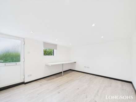 Latimer Way, North Pickenham, Image 4
