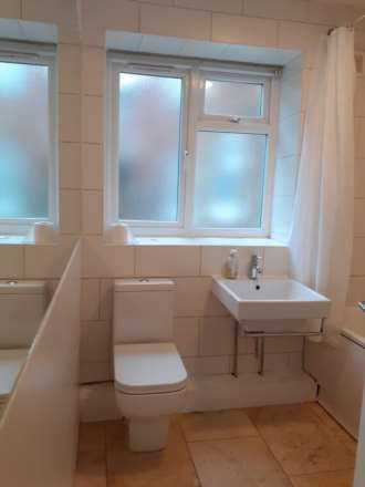 Middlewood Road, Aughton, L39 6RH, Image 8