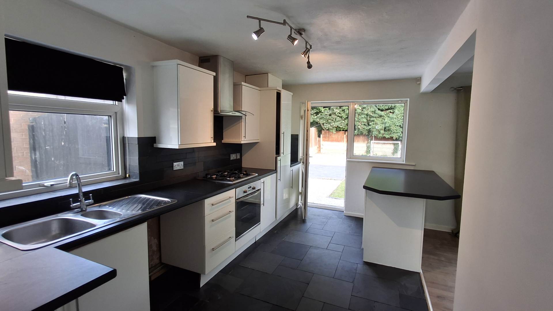 Beverley Close, Southport, PR9 8JS, Image 2