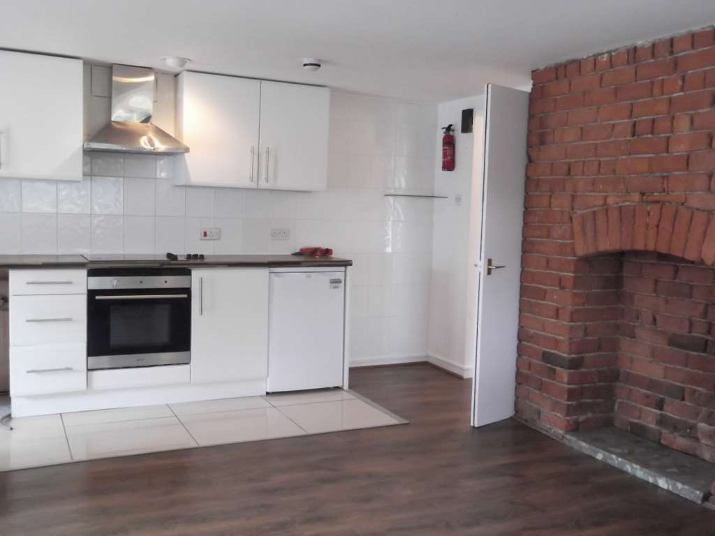 Flat 2 Pine Court, 17 Lathom Road, Southport, PR9 0JP, Image 1