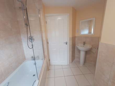 Goodwood Close, Kingsmere, Bicester, Image 12