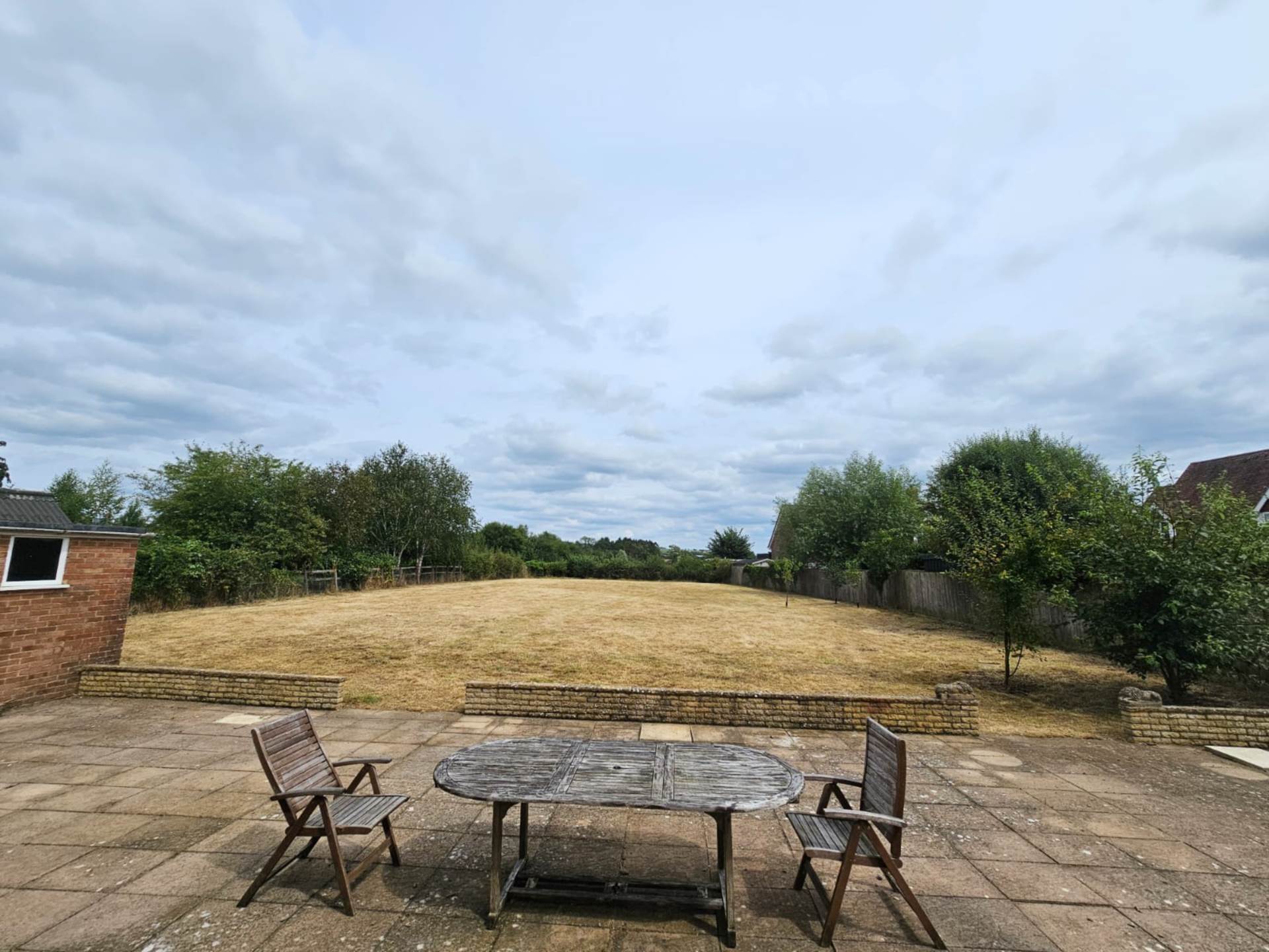 Worminghall Road, Aylesbury, Image 12