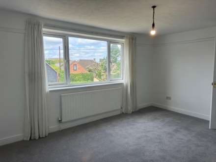 Worminghall Road, Aylesbury, Image 10