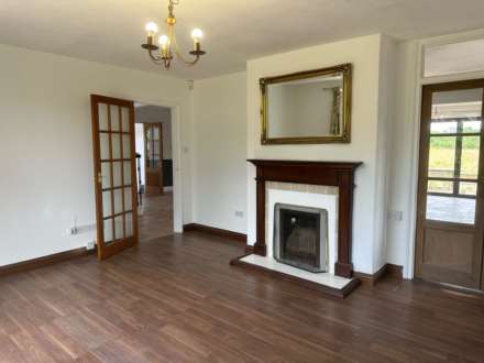 Worminghall Road, Aylesbury, Image 5