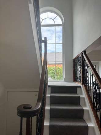 Worminghall Road, Aylesbury, Image 8