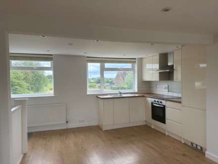 Worminghall Road, Aylesbury, Image 9