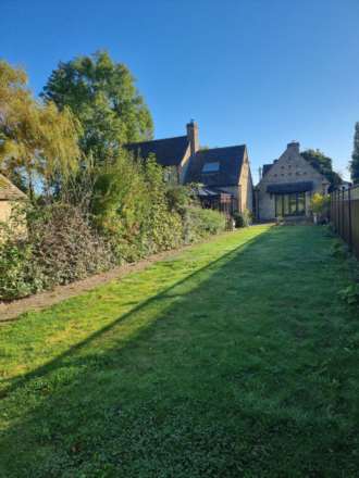 Northampton Road, Weston On The Green, Image 10