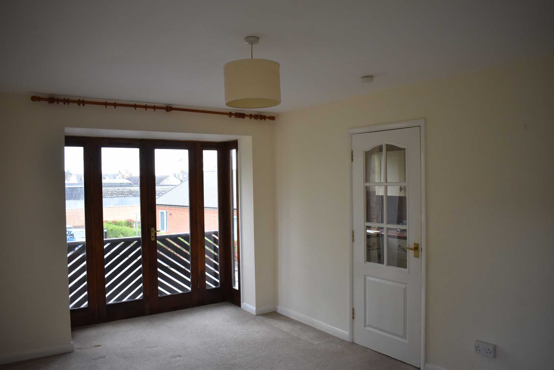 Dove Court, Old Place Yard, Bicester, Image 4