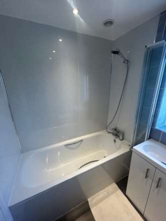 Spruce Drive, Bicester, Image 12