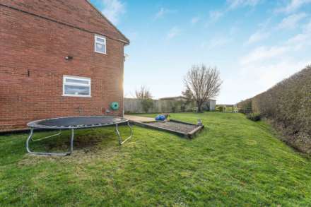 Rosehill Crescent, Buckingham, Image 10