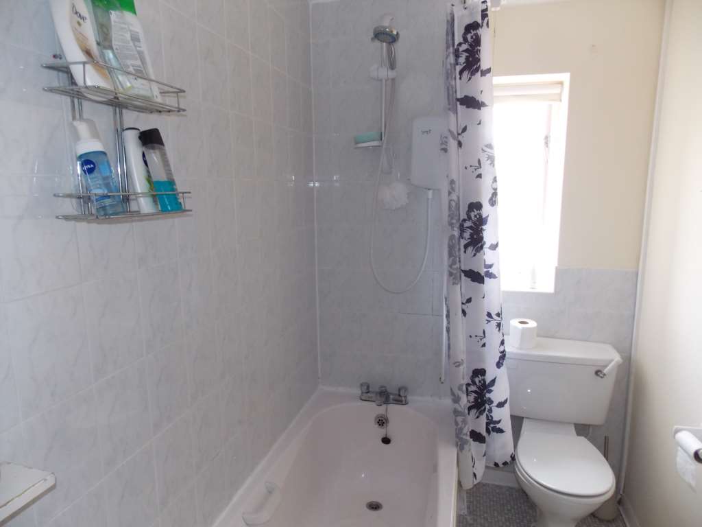 Spruce Drive, Bicester, Image 5