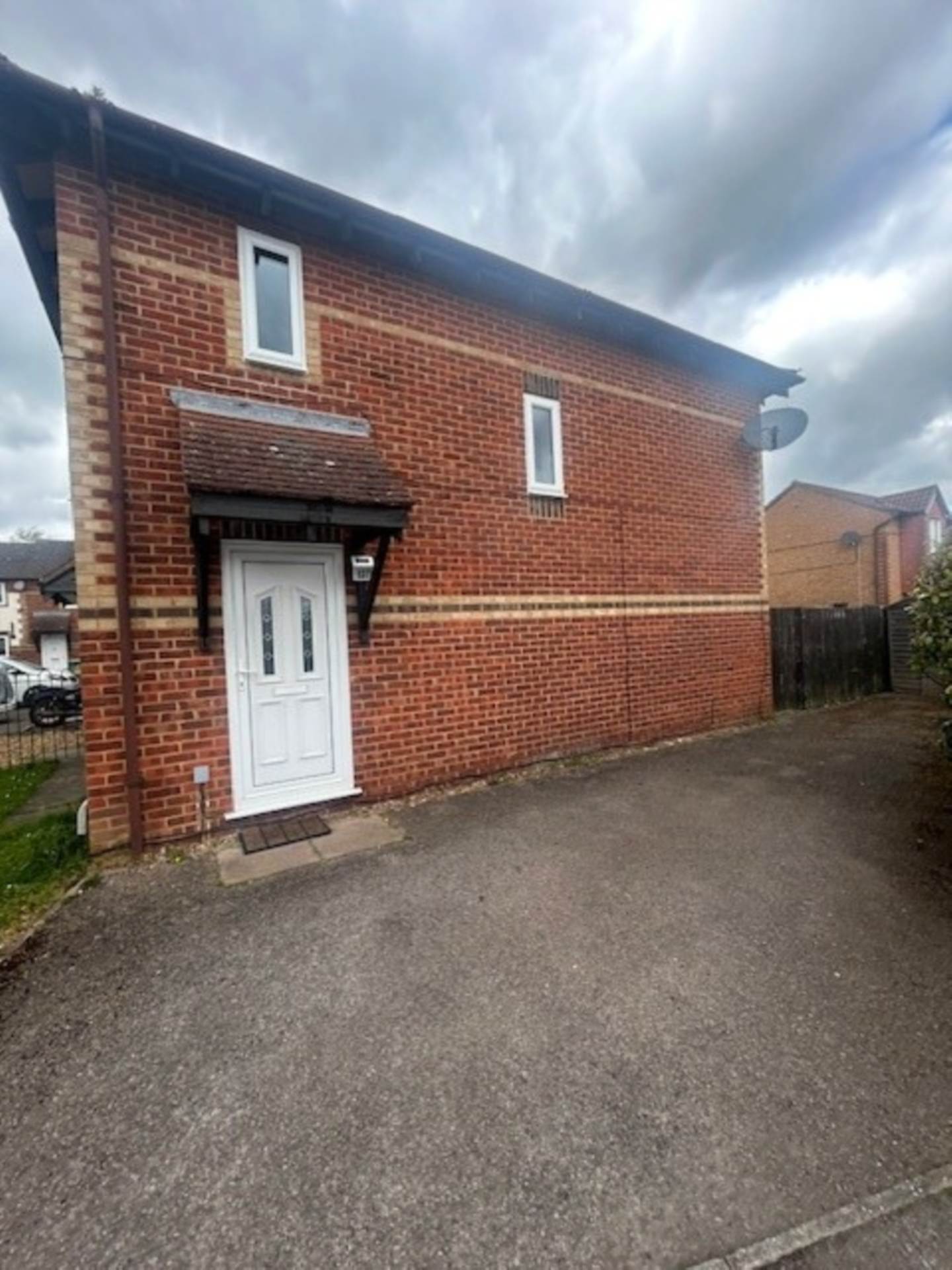 Spruce Drive, Bicester, Image 3