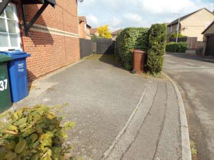 Spruce Drive, Bicester, Image 2