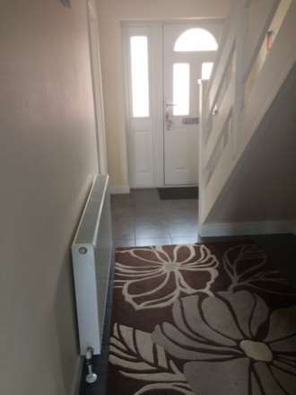 St Peters Crescent, Glory Farm, Image 2