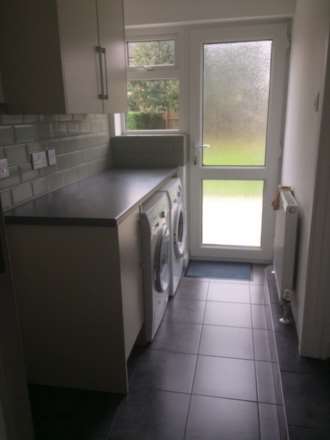 St Peters Crescent, Glory Farm, Image 8