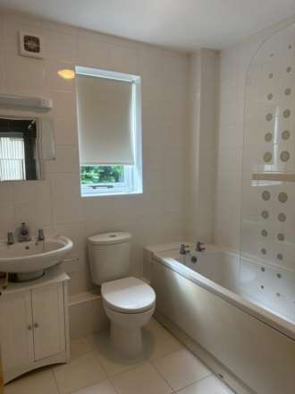 Heron Drive, Bicester, Image 5