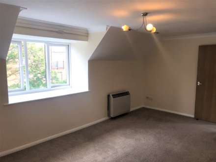 Westholm Court, Bicester, Image 2