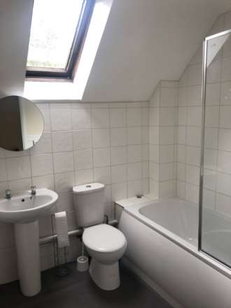 Westholm Court, Bicester, Image 7