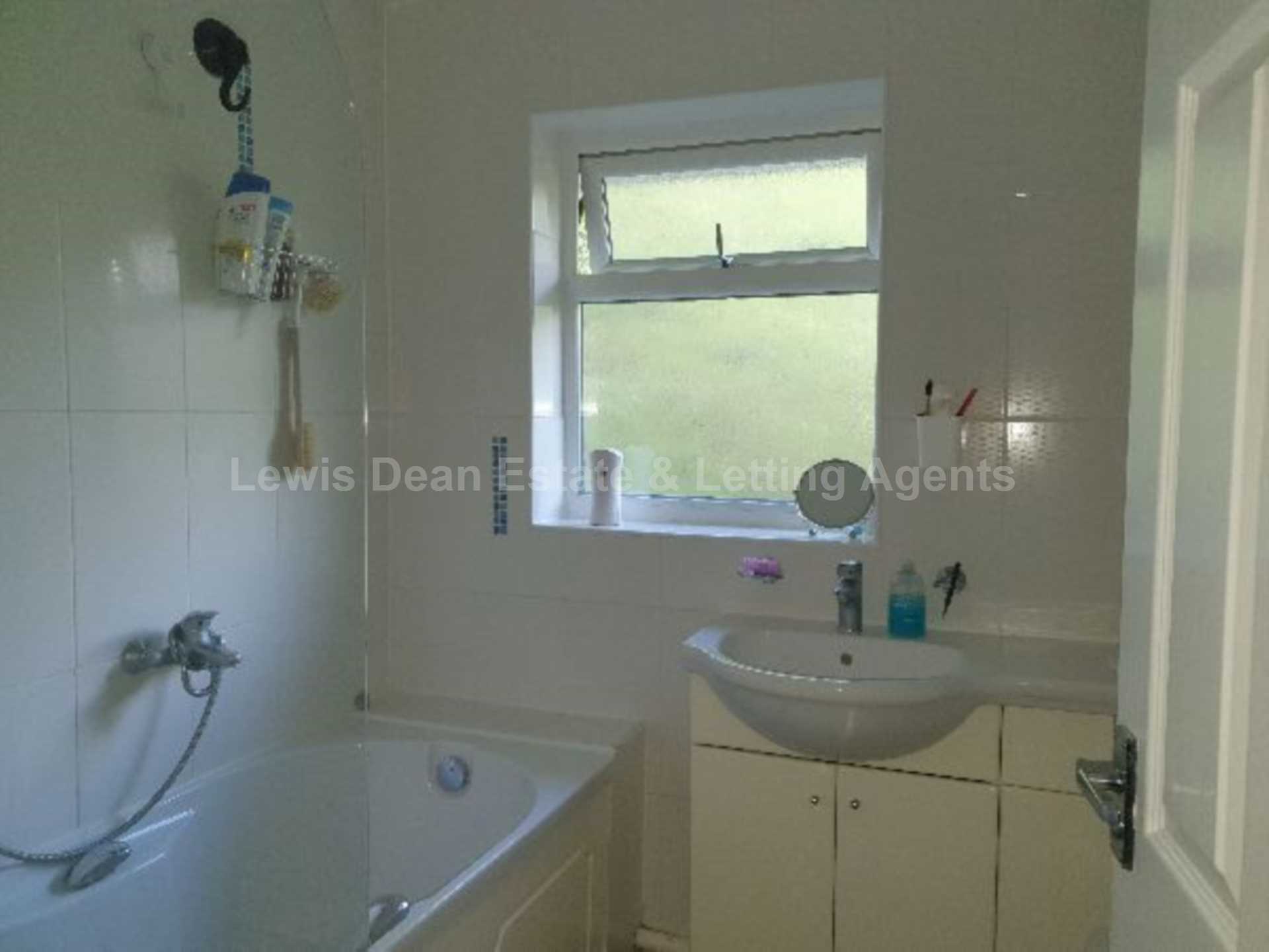 LET AGREED - SIMILAR REQUIRED - Hamworthy - One Bedroom House, Image 7