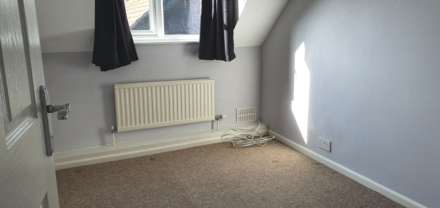 Lytchett Matravers - Two Bed Flat - Heart of the Village, Image 7