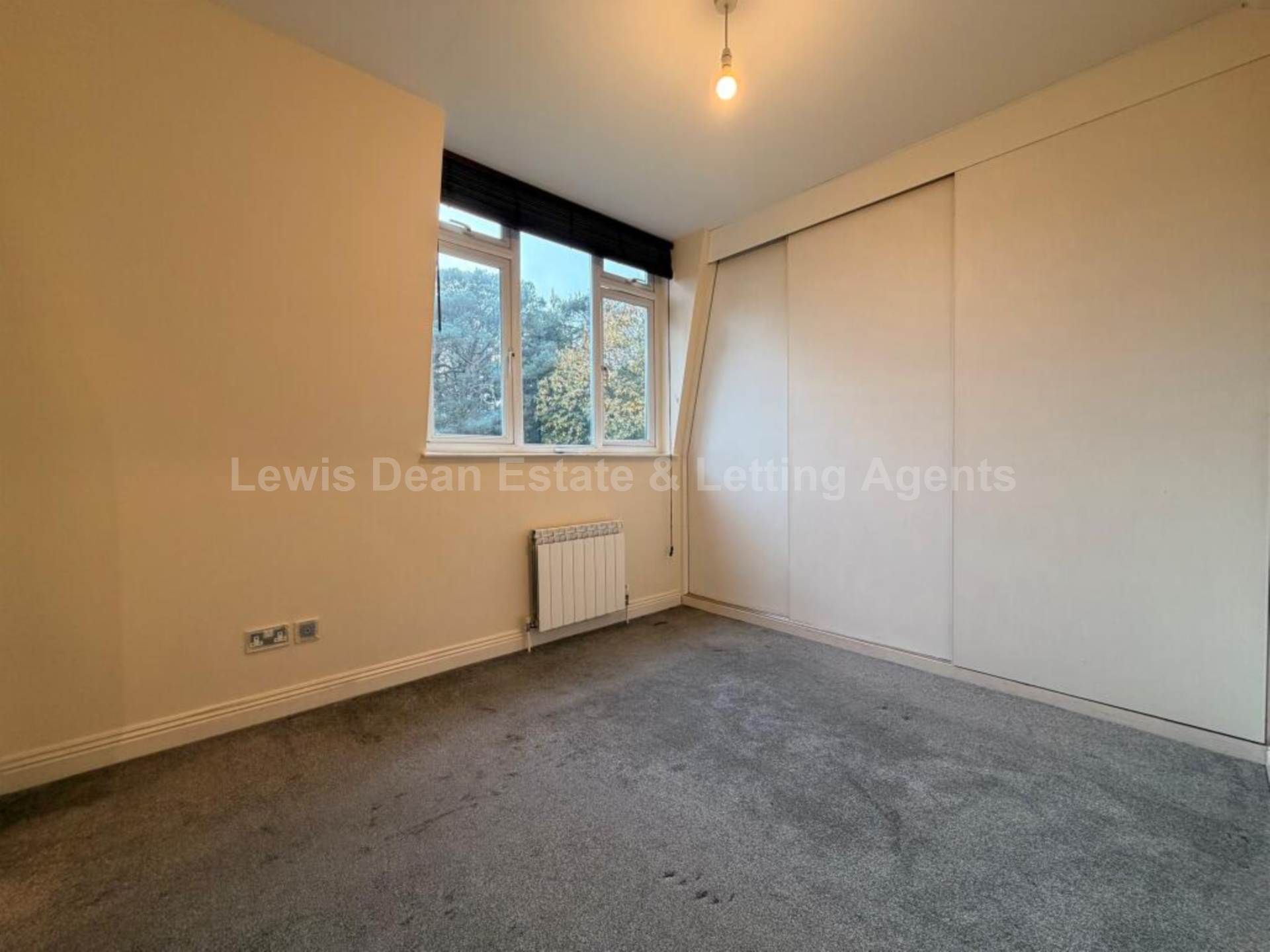 Chinegate Manor, Bournemouth, Dorset., Image 4