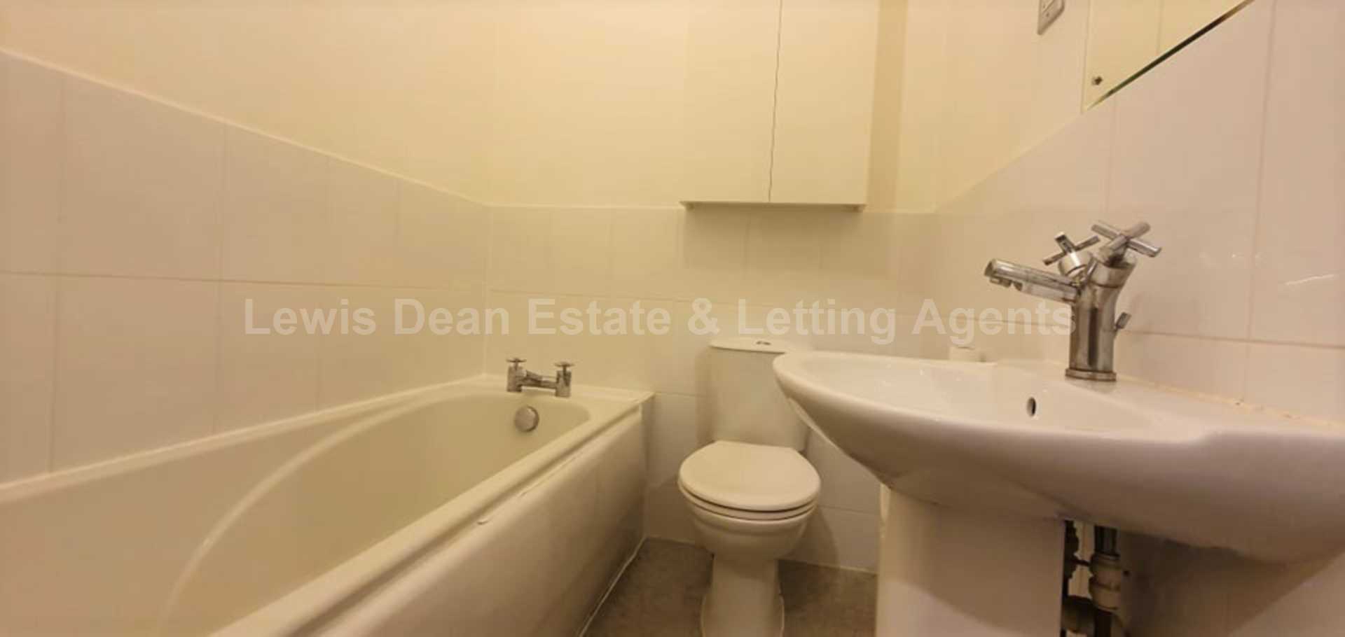 Chinegate Manor, Bournemouth, Dorset., Image 6