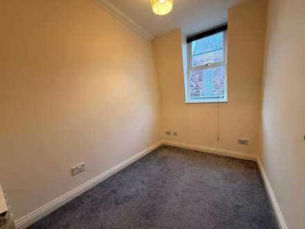 Chinegate Manor, Bournemouth, Dorset., Image 5