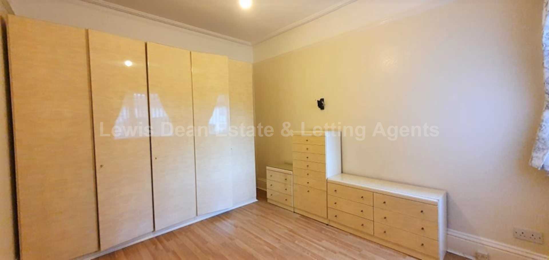 Blandford Road, Hamworthy, Poole, Image 4