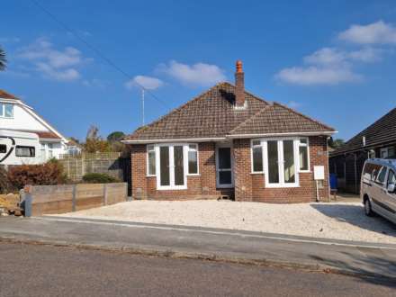 3 Bedroom Detached Bungalow, LAKE DRIVE, POOLE - LET AGREED SIMILAR REQUIRED