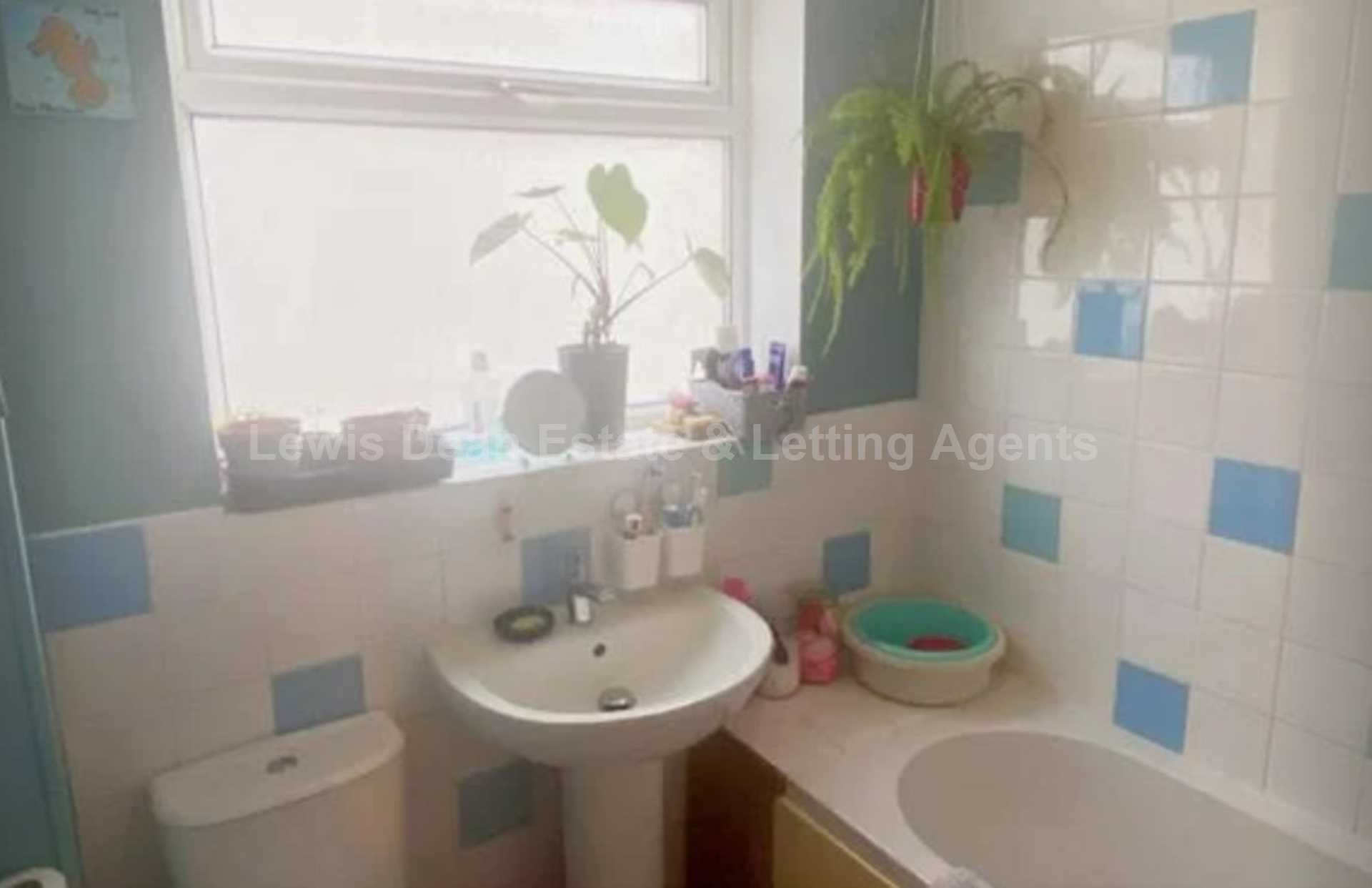 LET AGREED - FURZEY ROAD, UPTON, Image 2