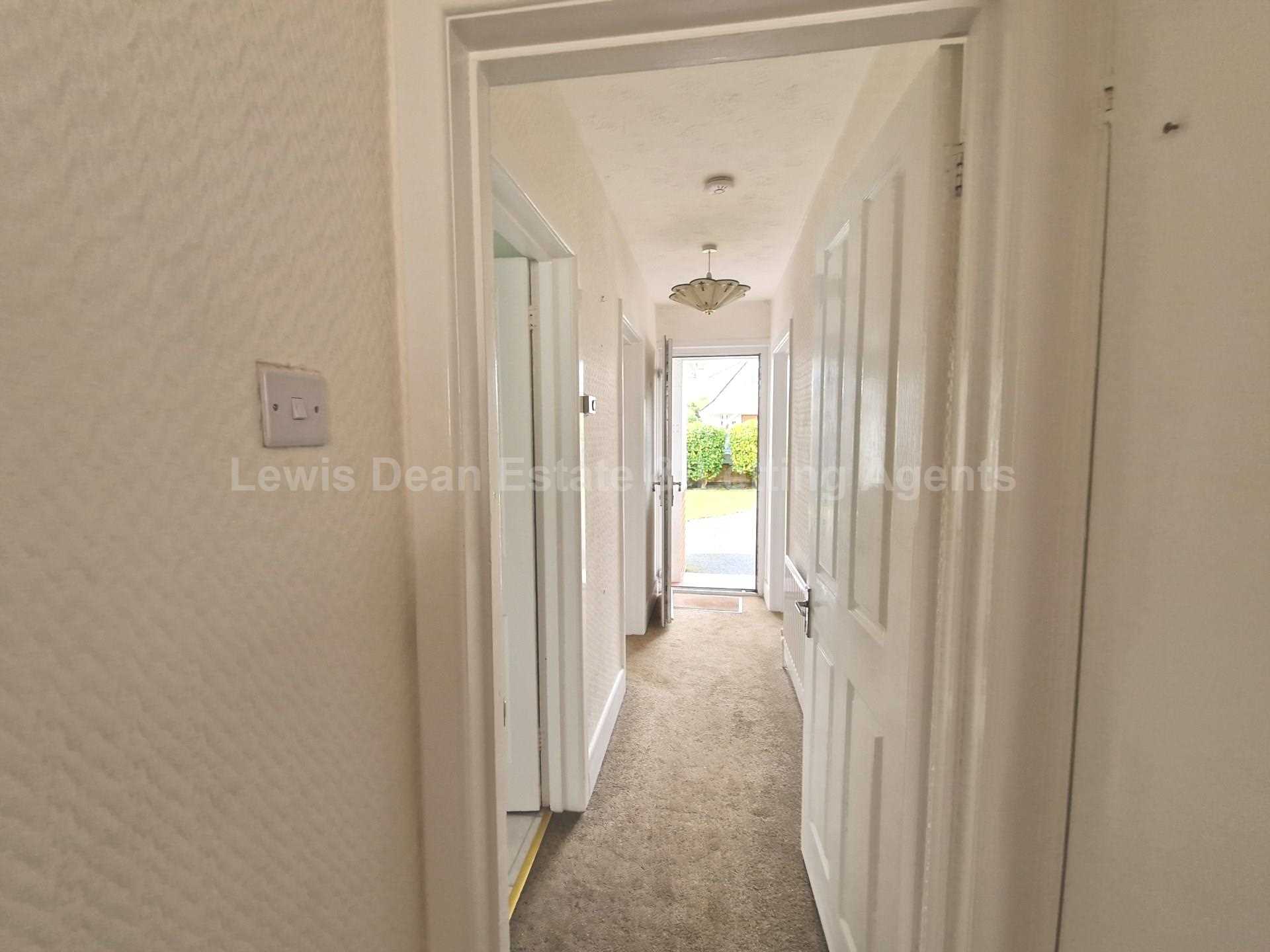 BUNGALOW WITH SEA VIEWS - Woodlands Avenue, Hamworthy, Poole, Image 9