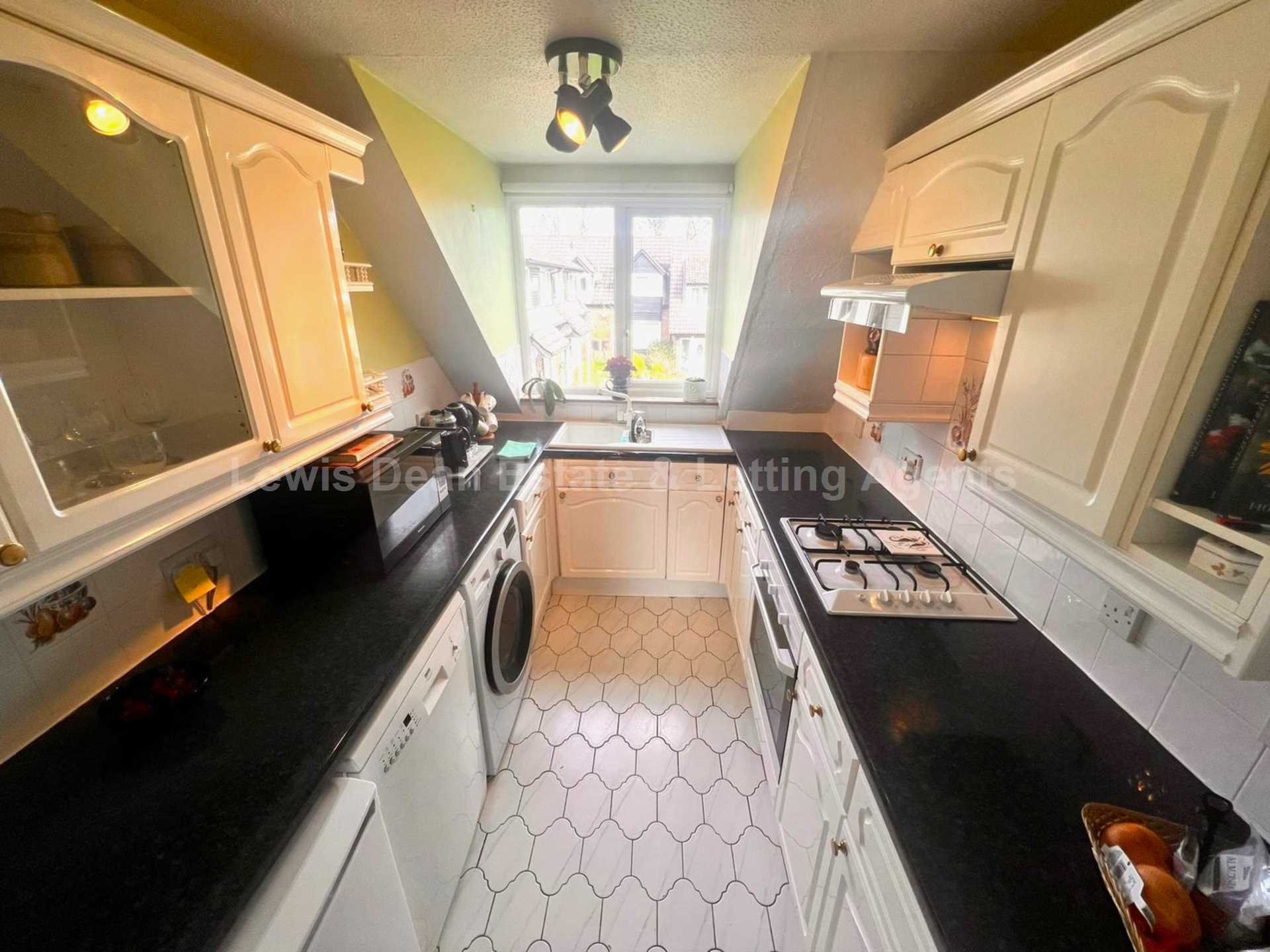 LET AGREED - SIMILAR REQUIRED IN Lytchett Matravers, Poole, Dorset, Image 7