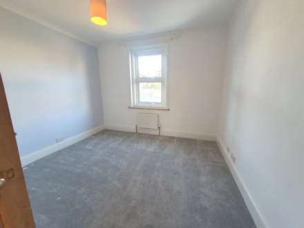 NOW LET - SIMILAR REQUIRED FOR WAITING TENANTS, Image 9