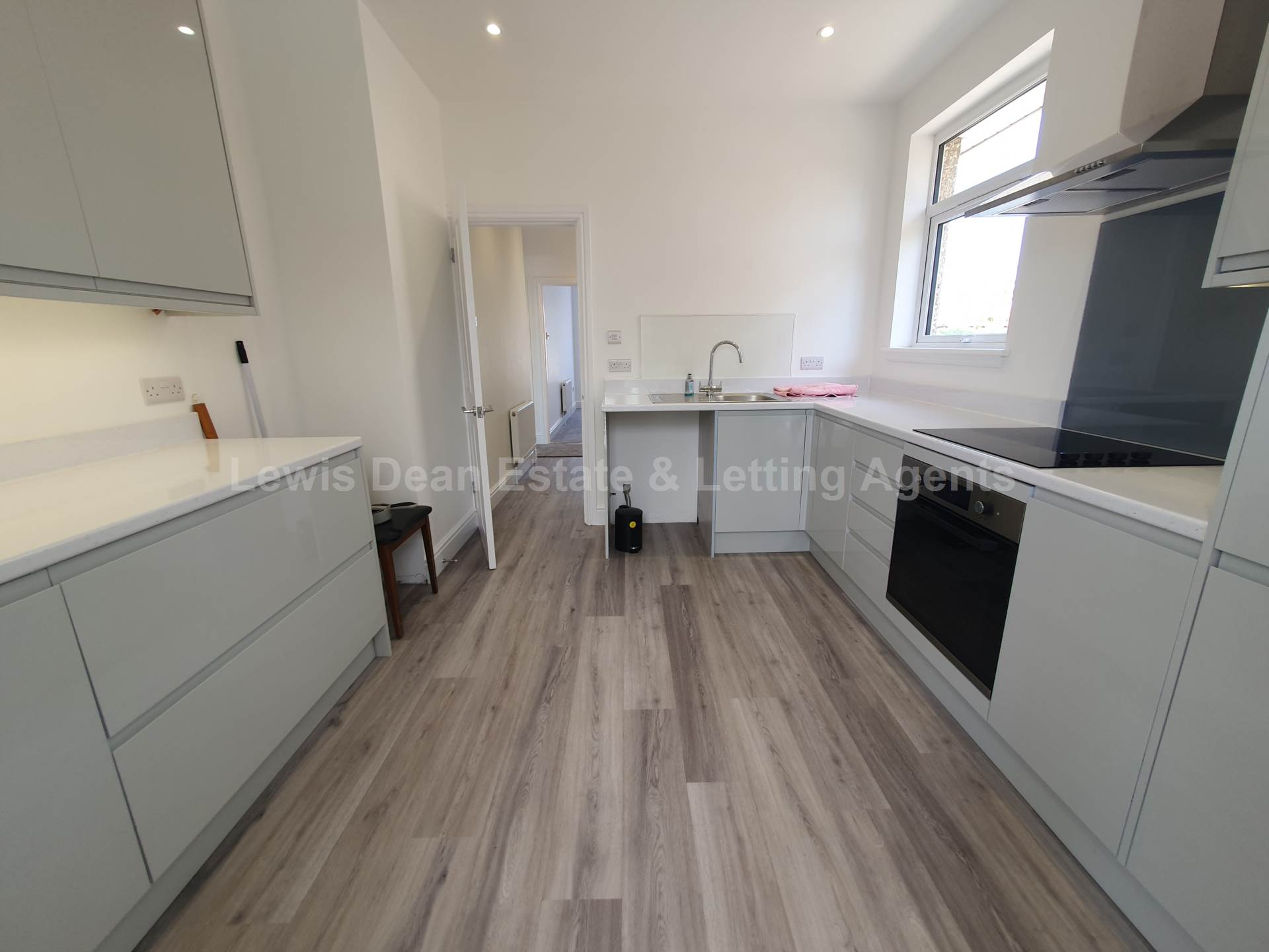 Hamworthy Park Bungalow, Image 11