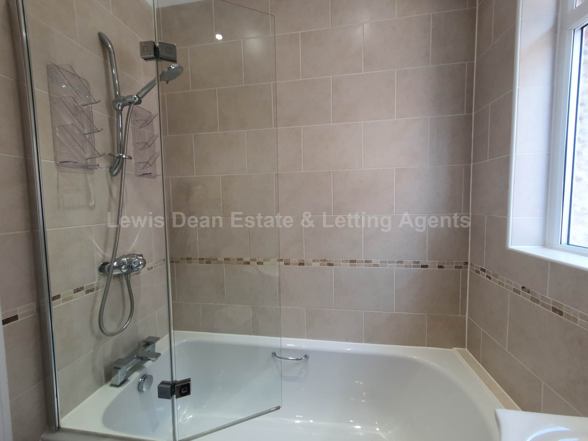 Hamworthy Park Bungalow, Image 12