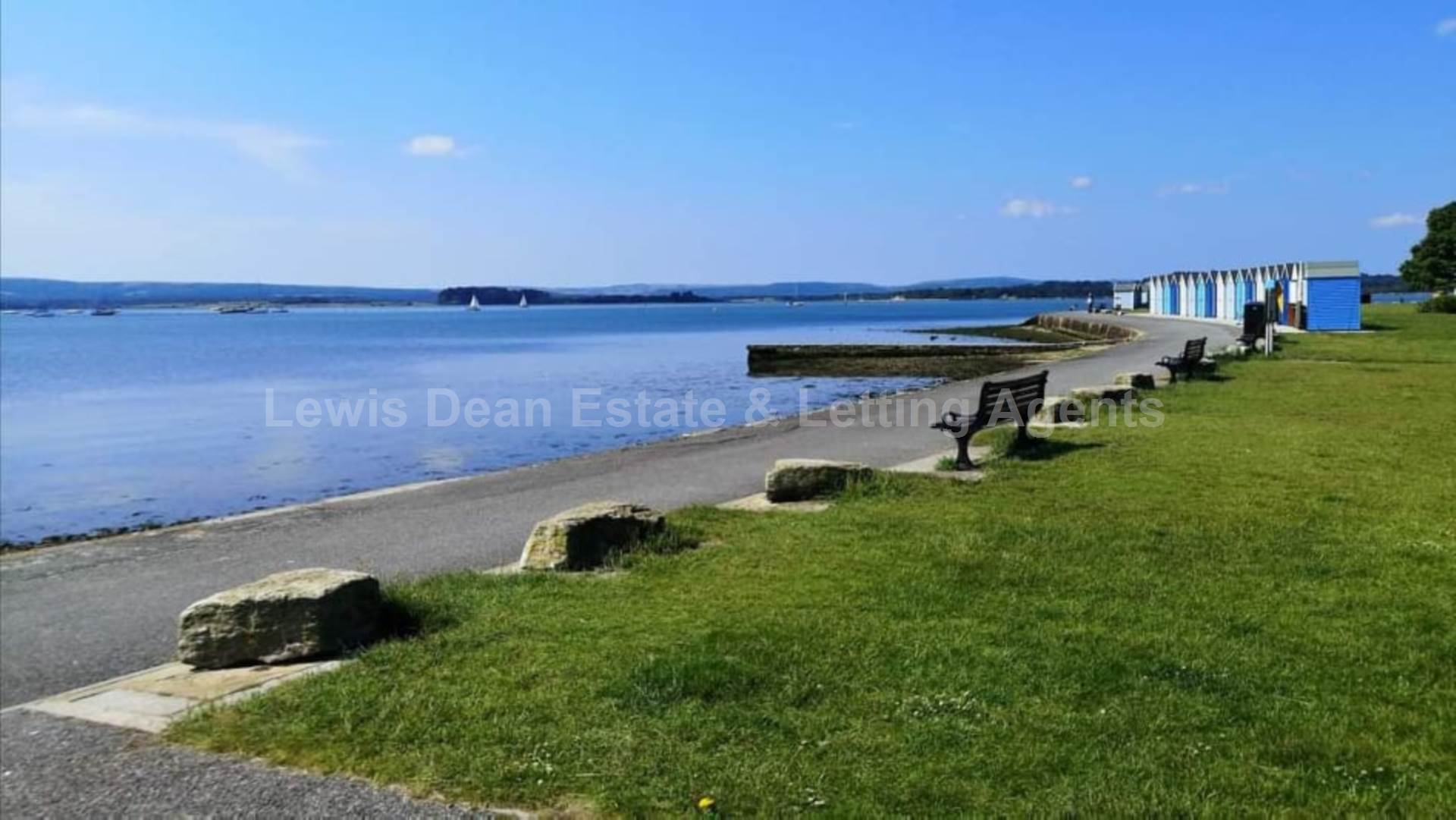 Hamworthy Park Bungalow, Image 14