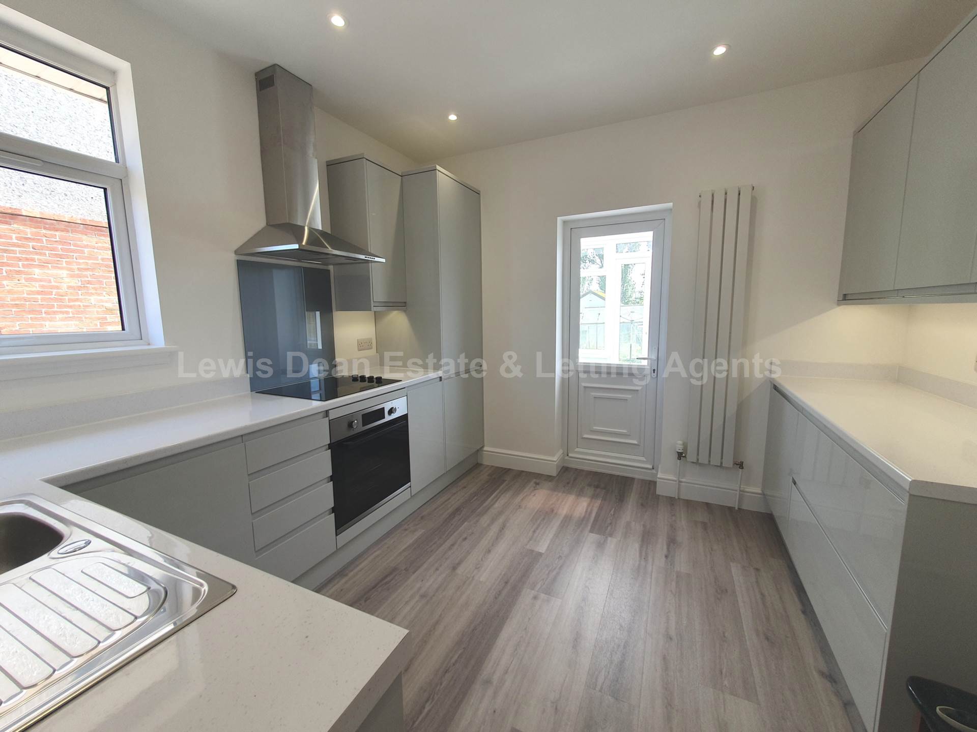 Hamworthy Park Bungalow, Image 2