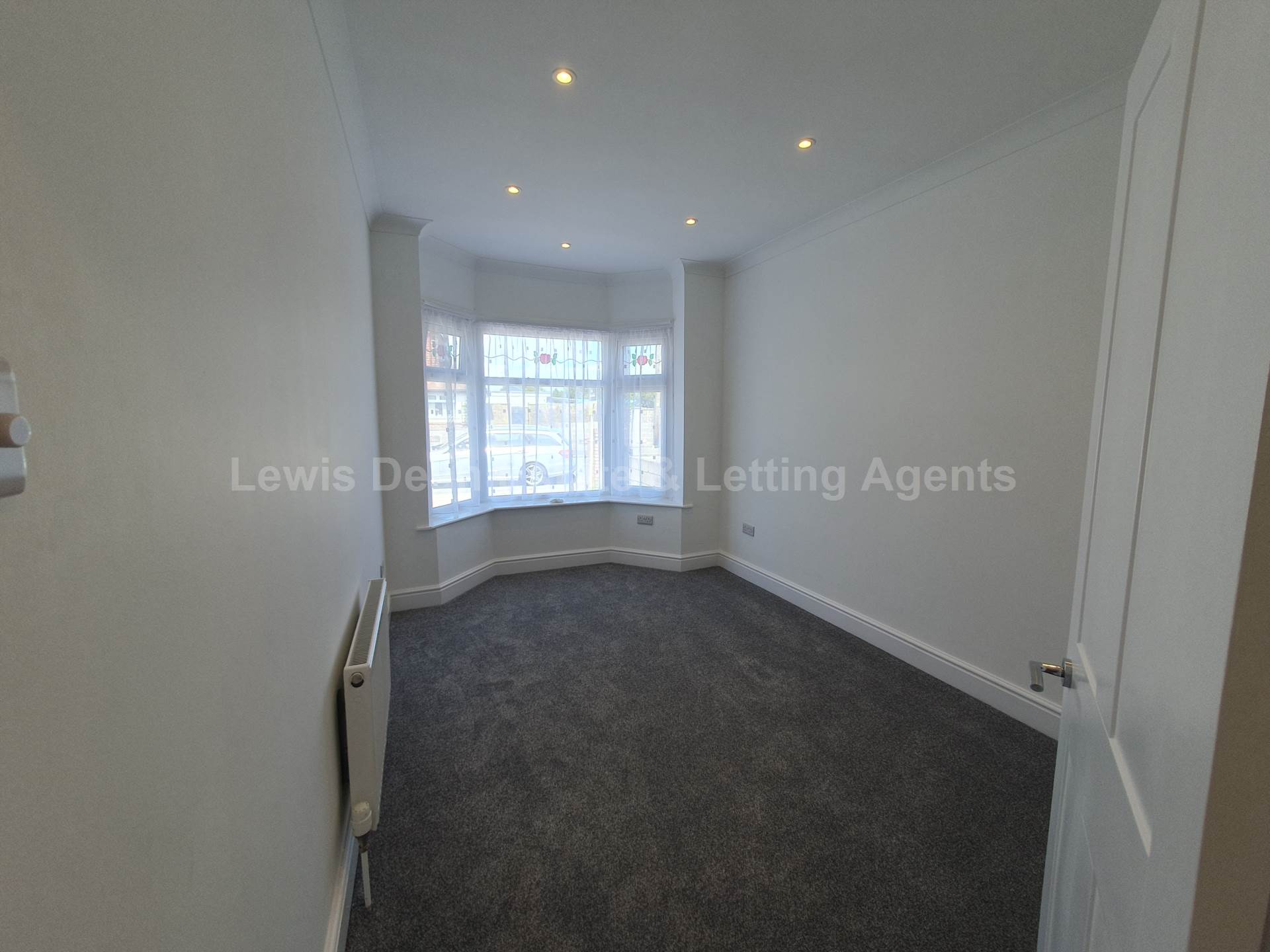 Hamworthy Park Bungalow, Image 9