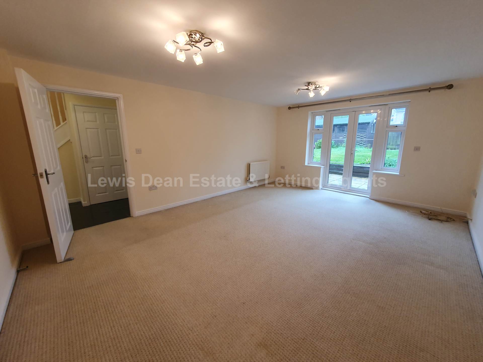 Close to Cobbs Quay - Family Home, Image 6