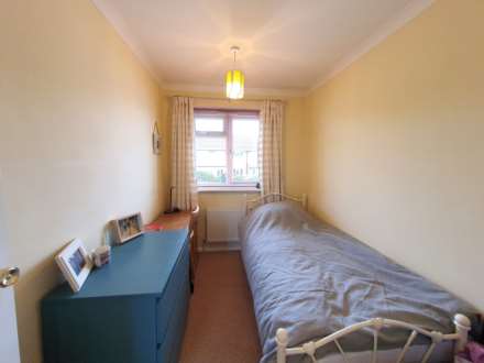 Lytchett Matravers Two Bedroom Flat with Garage, Image 7