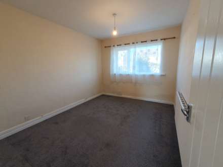 LET AGREED - SIMILAR REQUIRED IN HAMWORTHY, Image 2