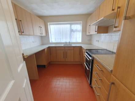 Inglesham Way, Poole, Image 3