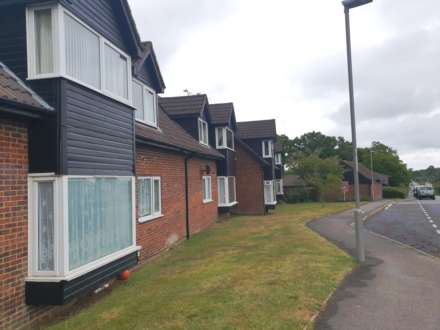 Property For Rent Anncott Close, Lytchett Matravers, Poole