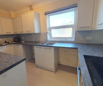 Leigh Road, Wimborne, Image 3