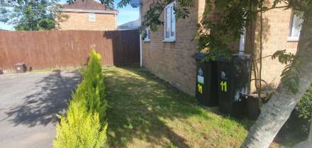 UPTON - One Bedroom House, Image 7