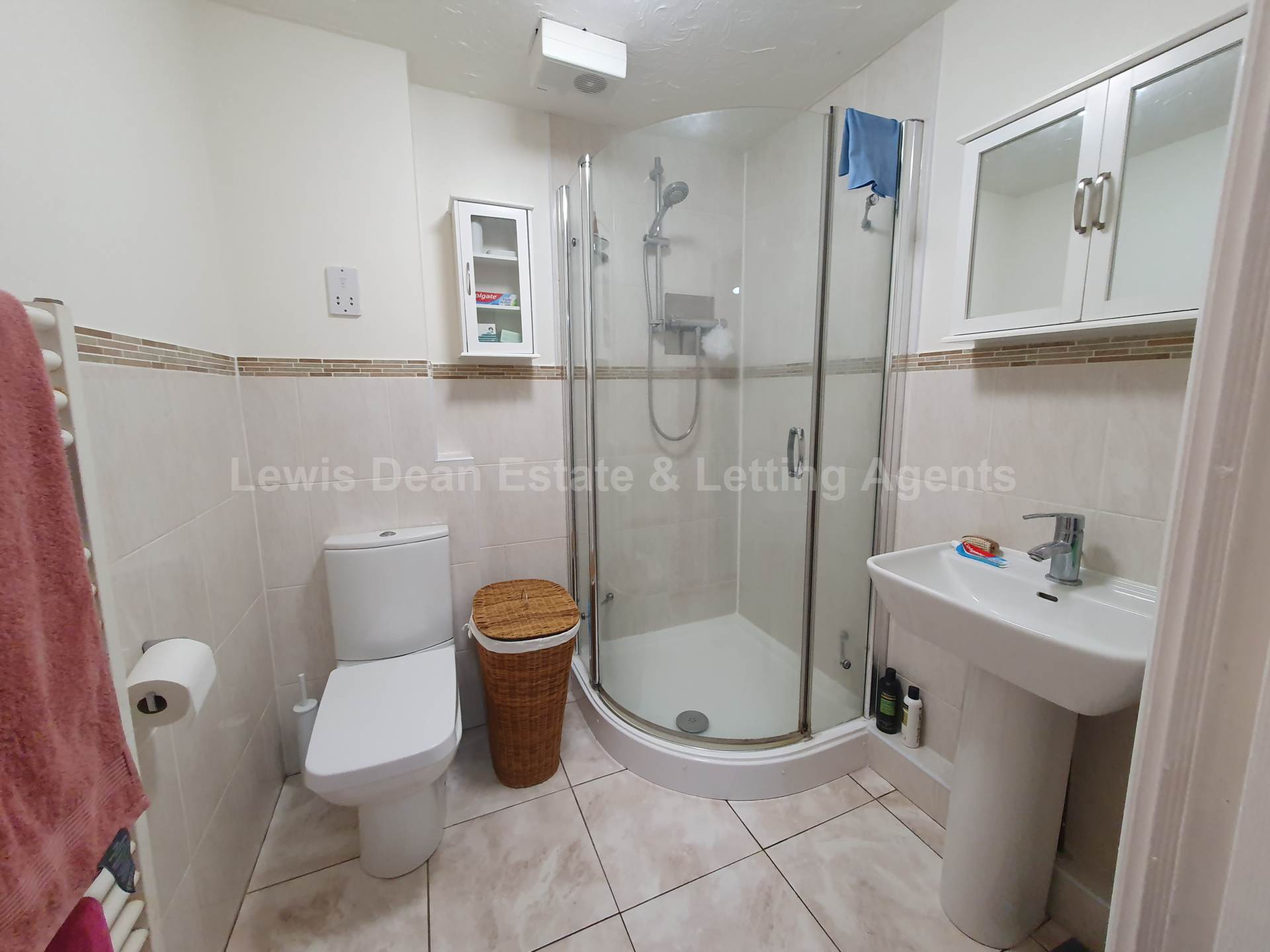 Stirrup Close, Upton, Image 7