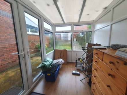 Stirrup Close, Upton, Image 4