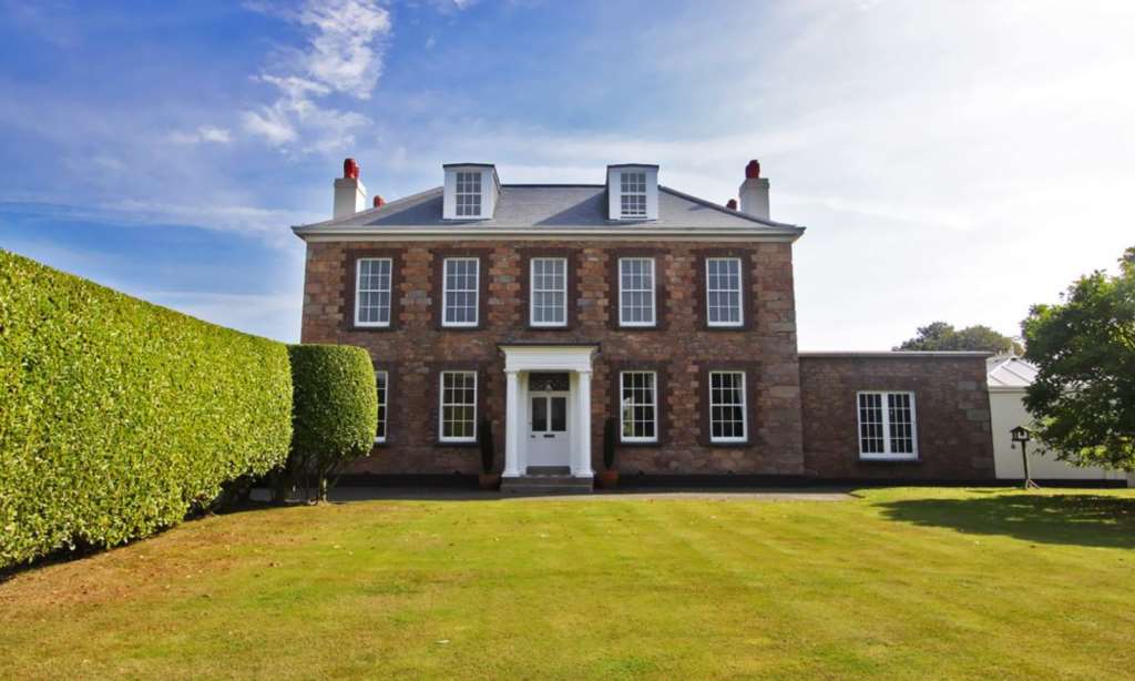 St Brealde Newly refurbished St Brelade home, having undertaken extensive work to create this lovely family home, with the highest specification throughout. The property benefits from 4 bedrooms, a fantastic kitchen based in the heart of the house which l