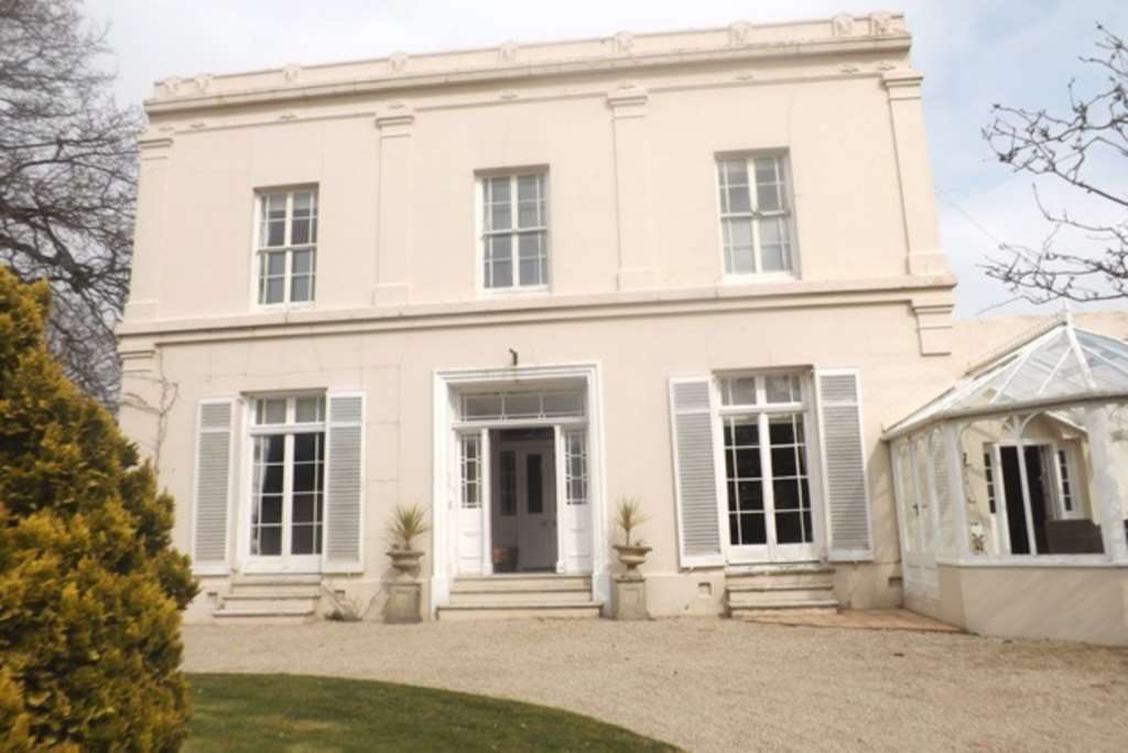St Helier border a unique 5 bedroom Cod House plenty parking garden garage under offer
