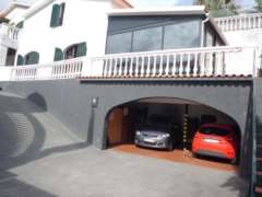 Stunning villa by the sea set in Funchal, Madeira., Image 2